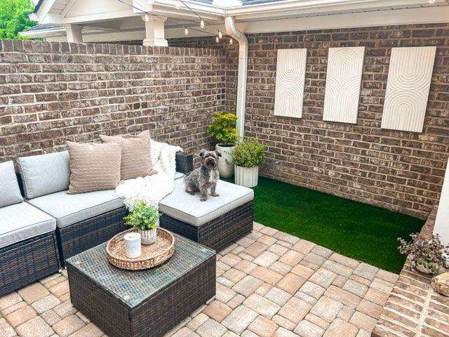 artificial turf by patio area